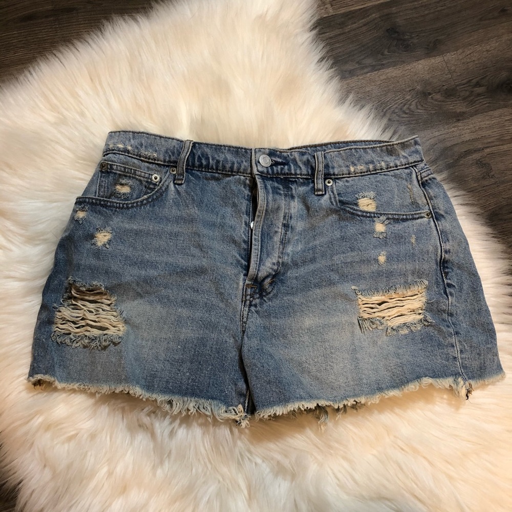 GAP Shorts